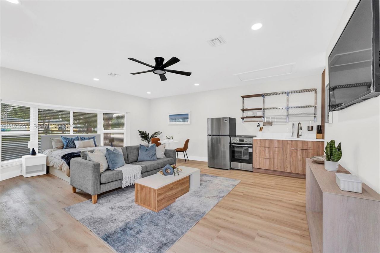 10430 Sunset Strip, Unit S, Sunrise, FL 33322 Photo