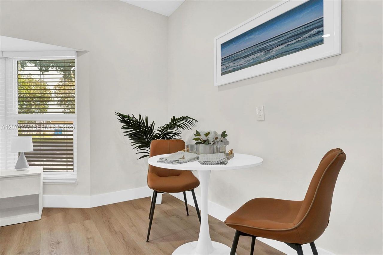 10430 Sunset Strip, Unit S, Sunrise, FL 33322 Photo
