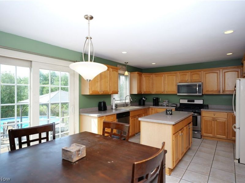 5295 Sycamore Hill Drive , New Middletown, OH 44442 Photo 10