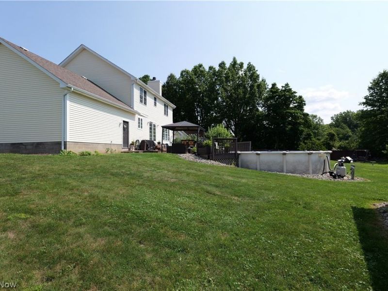 5295 Sycamore Hill Drive , New Middletown, OH 44442 Photo 4