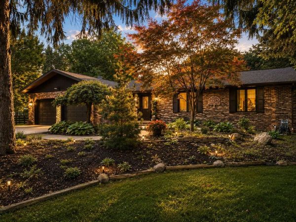 8605 N 600 W , Michigan City, IN 46360