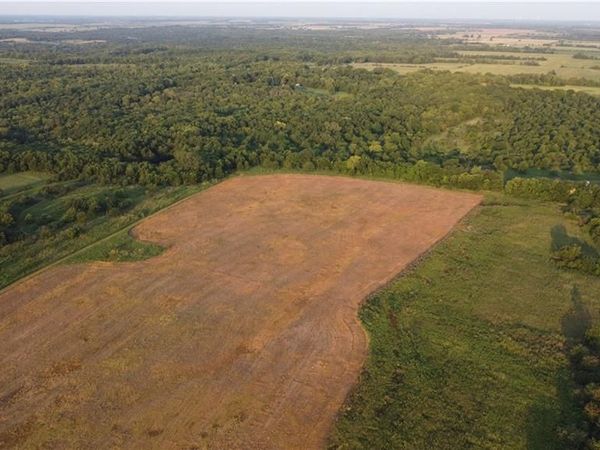 000 Willow Road, Mapleton, KS 66754