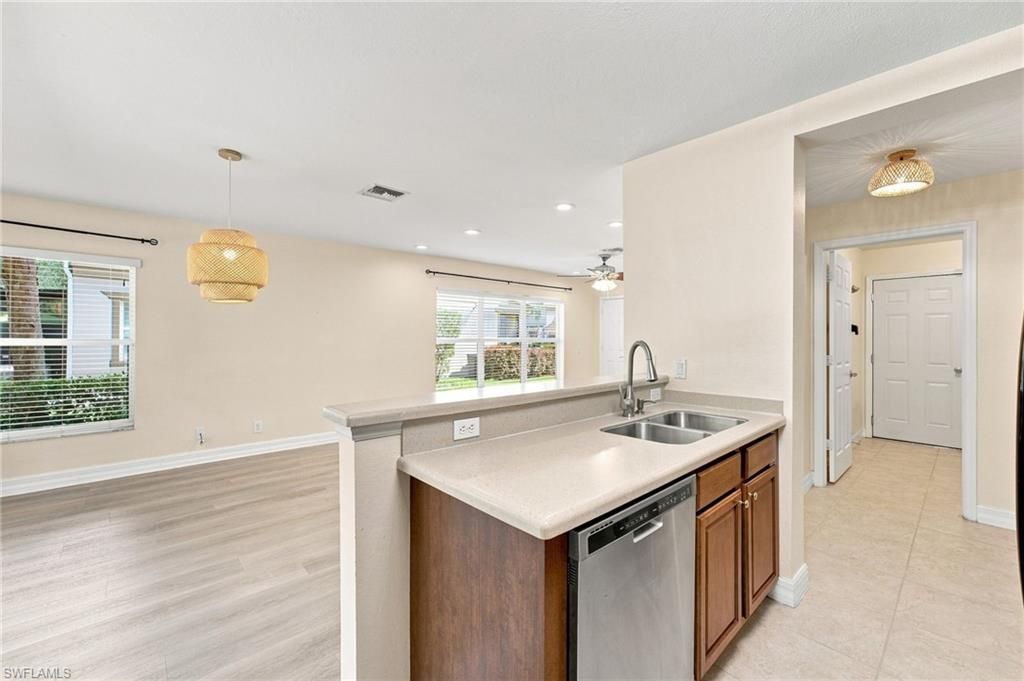 6350 Brant Bay Blvd , Unit 104, North Fort Myers, FL 33917 Photo