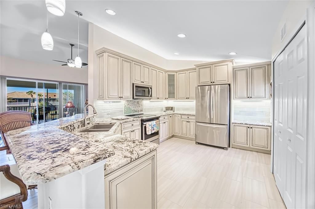 9582 Hemingway Ln , Unit 3405, Fort Myers, FL 33913 Photo