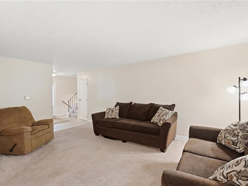 8919 Deep Forest Lane, Centerville, OH 45458 Photo 10