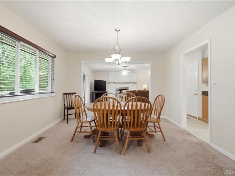 8919 Deep Forest Lane, Centerville, OH 45458 Photo 11