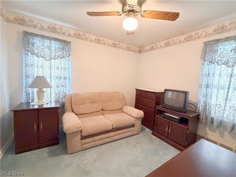 18981 Raymond Street , Maple Heights, OH 44137 Photo 7