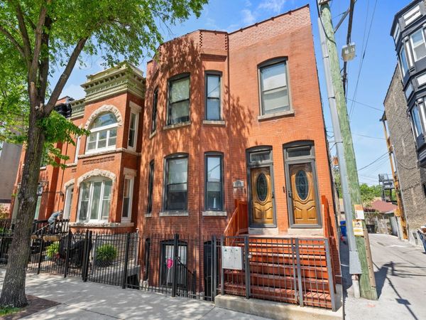 2312 W Taylor Street , Chicago, IL 60612