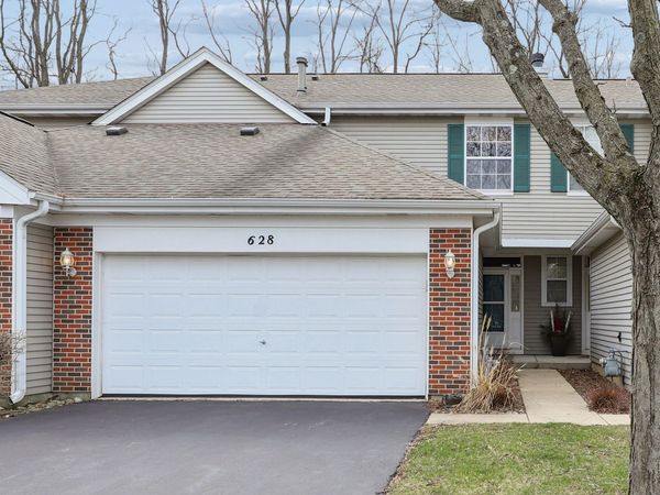 628 King Court , Unit 628, East Dundee, IL 60118