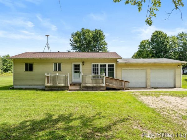 6118 Hawley Highway, Belding, MI 48809