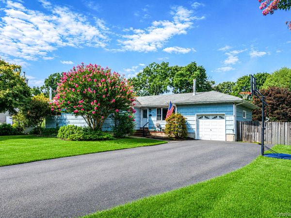248 6th Avenue , Saint James, NY 11780