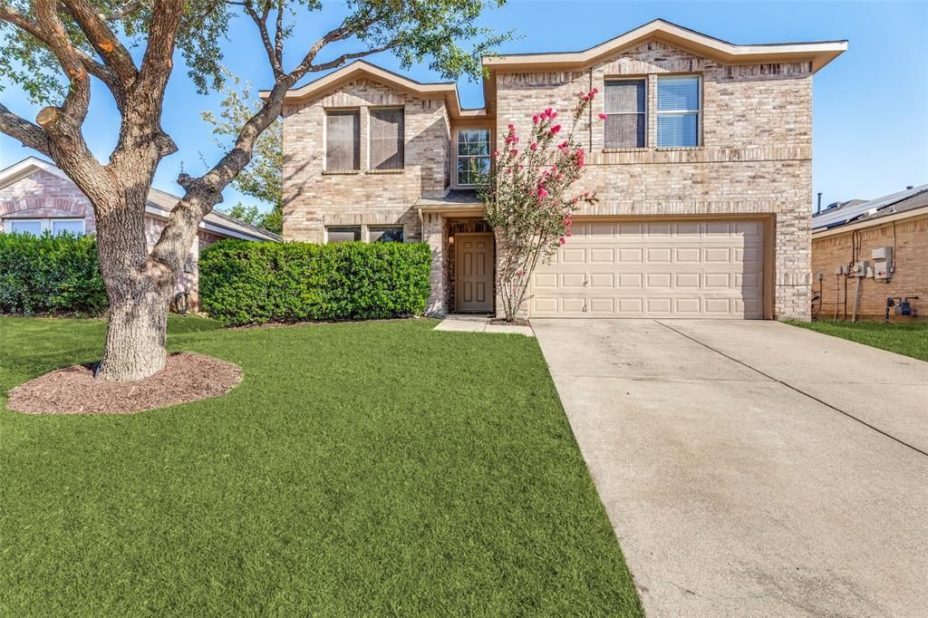 1004 Triple Crown Drive, Fort Worth, TX 76179 Main Photo