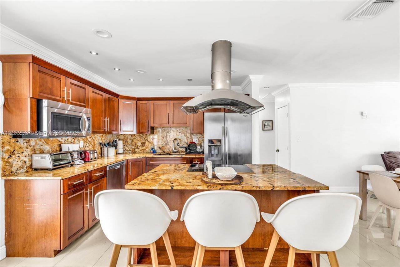 1413 Funston , Hollywood, FL 33020 Photo