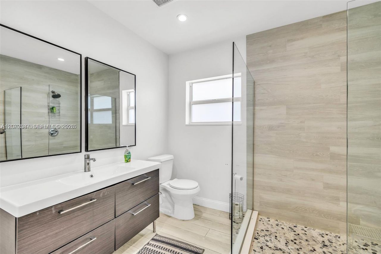 1413 Funston , Hollywood, FL 33020 Photo