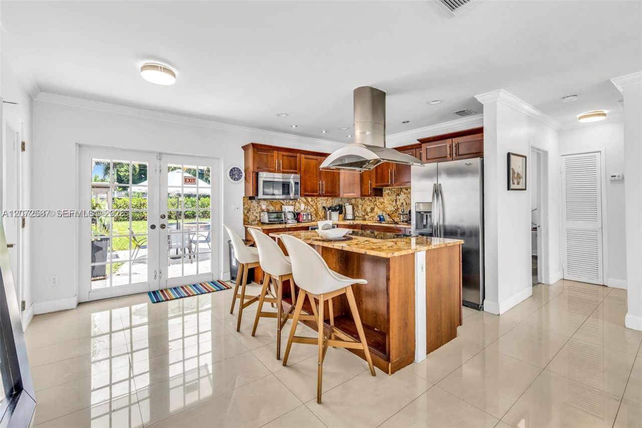 1413 Funston , Hollywood, FL 33020 Photo