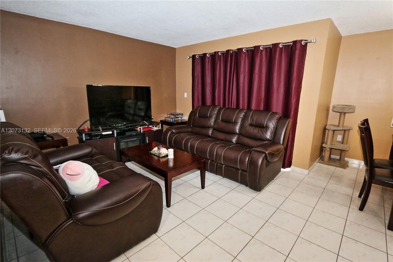 1221 SW 122nd Ave , Unit 403, Miami, FL 33184 Photo