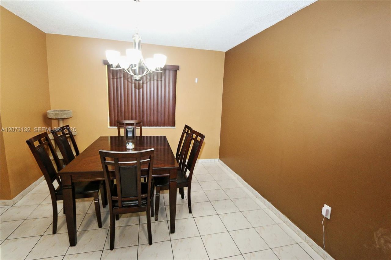 1221 SW 122nd Ave , Unit 403, Miami, FL 33184 Photo