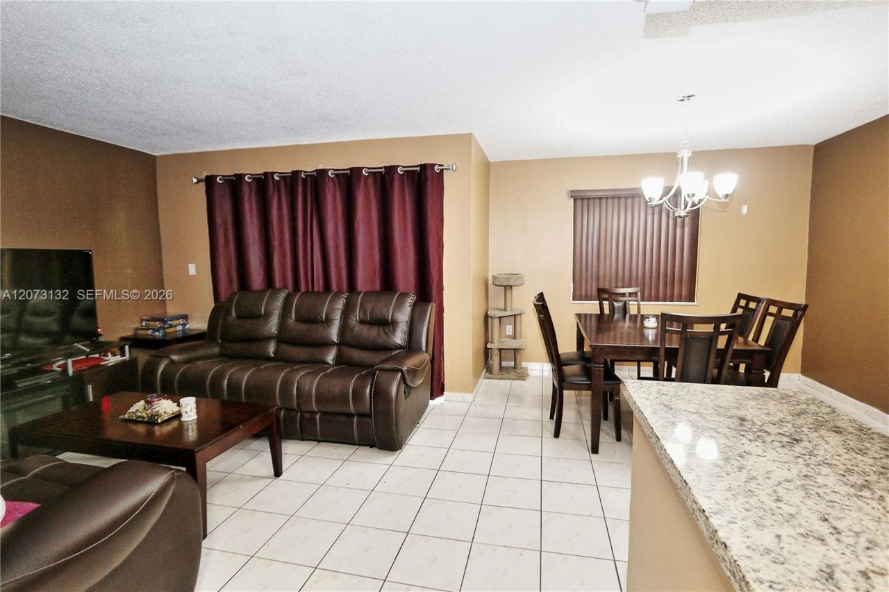 1221 SW 122nd Ave , Unit 403, Miami, FL 33184 Photo