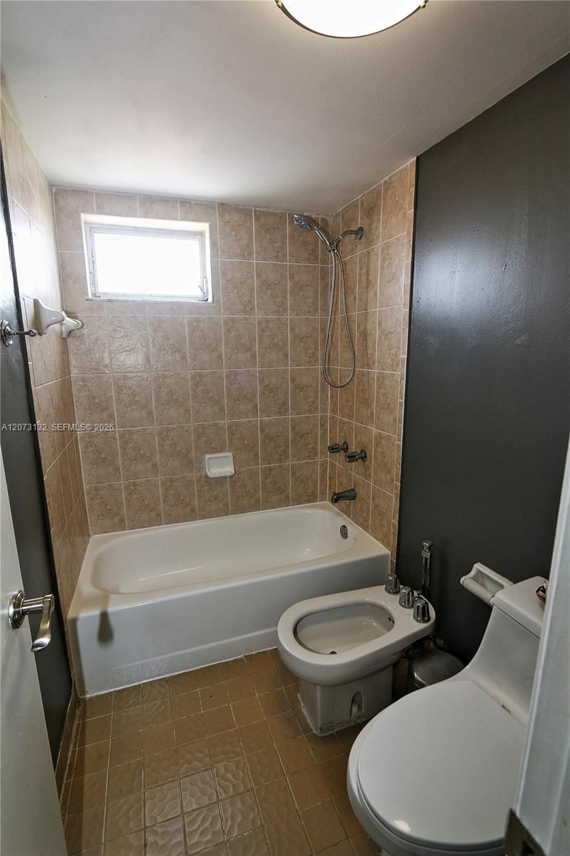 1221 SW 122nd Ave , Unit 403, Miami, FL 33184 Photo