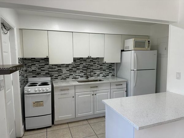 2115 N 17th Ct , Unit 3, Hollywood, FL 33020