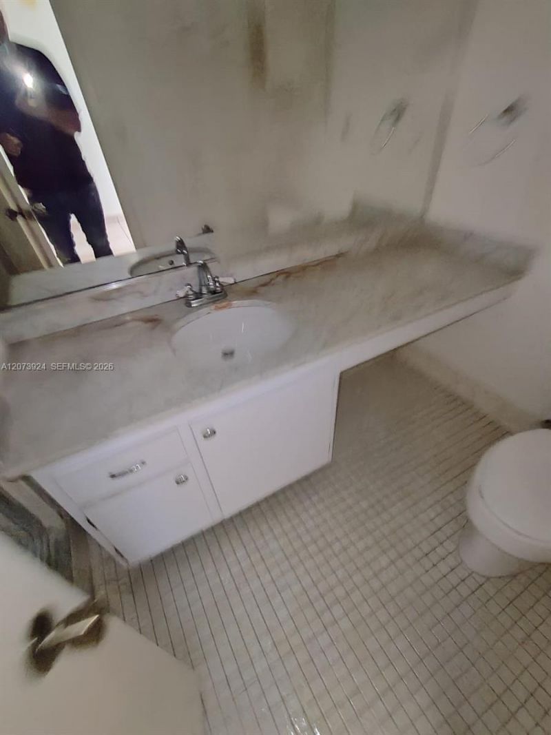 2780 NE 183rd St , Unit 1402, Aventura, FL 33160 Photo