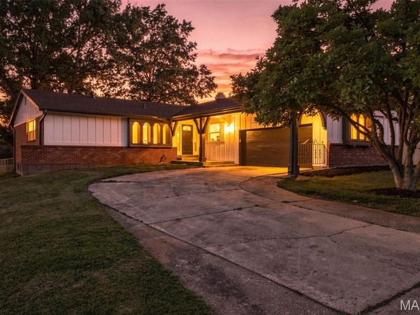 4980 Lockwig Trail, Florissant, MO 63033