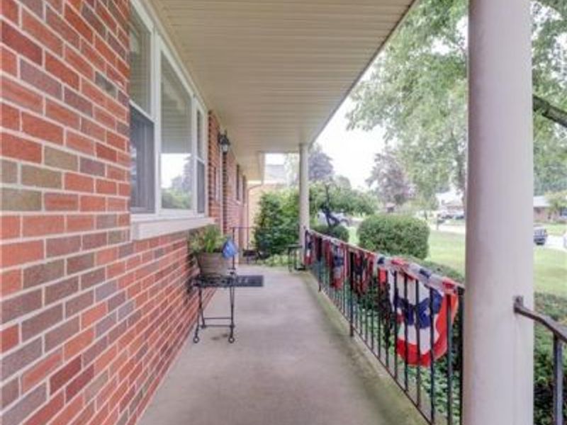 327 S Chippewa Drive, Greenville, OH 45331 Photo 5