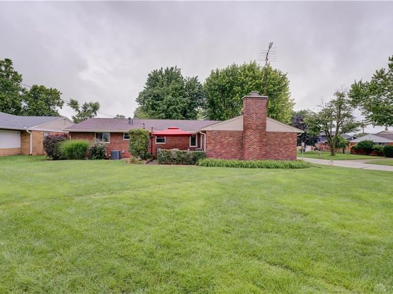 327 S Chippewa Drive, Greenville, OH 45331 Photo 6