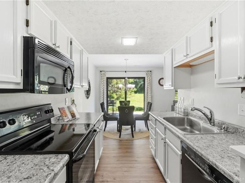 7846 Hackney Circle, Maineville, OH 45039 Photo 10