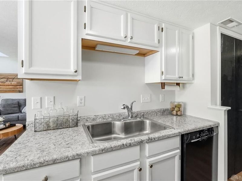 7846 Hackney Circle, Maineville, OH 45039 Photo 12