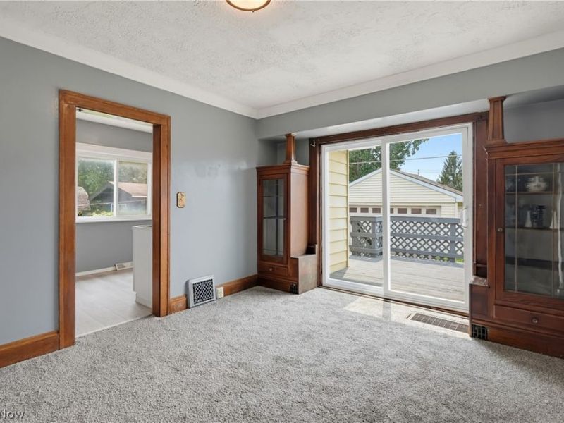 3842 Highland Road, Cleveland, OH 44111 Photo 10