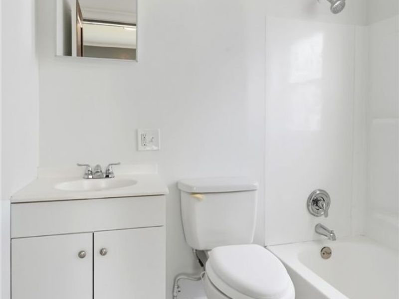3842 Highland Road, Cleveland, OH 44111 Photo 20