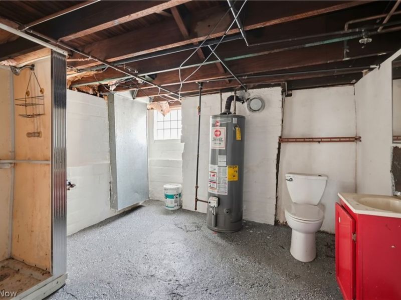 3842 Highland Road, Cleveland, OH 44111 Photo 31