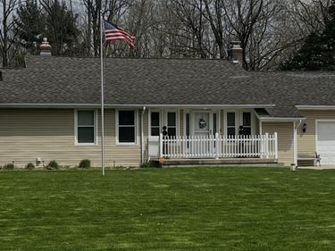 3015 3 Mile Road NE, Grand Rapids Township, Mi 49525
