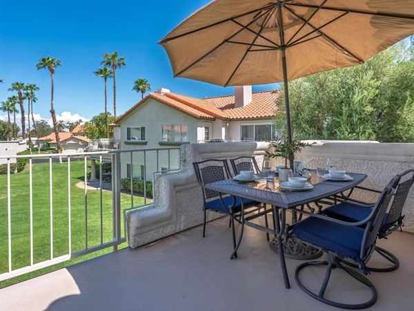 752 Vista Lago Drive N, Palm Desert, CA 92211