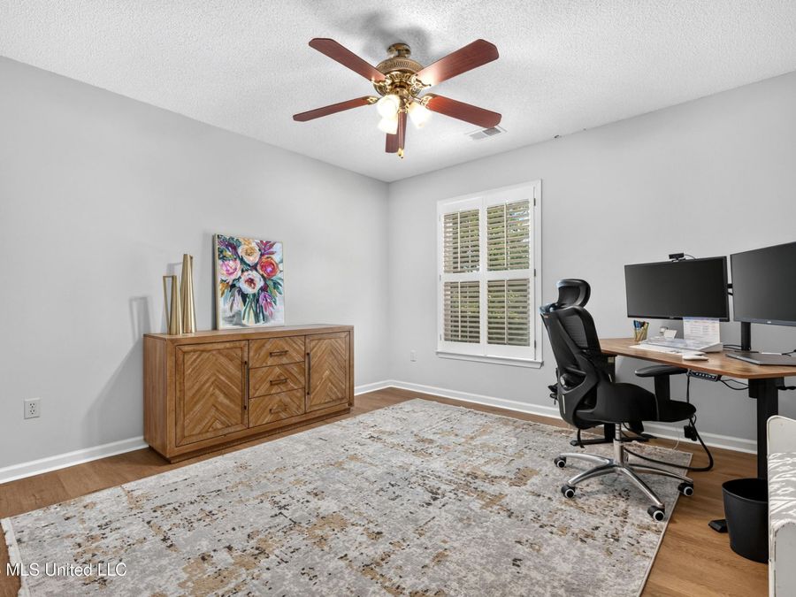 Property Image 36