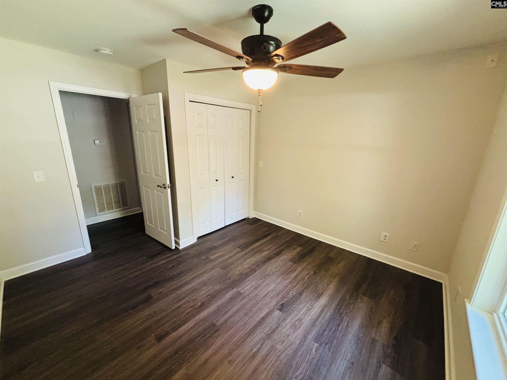 112 Grantham Court  Photo 15