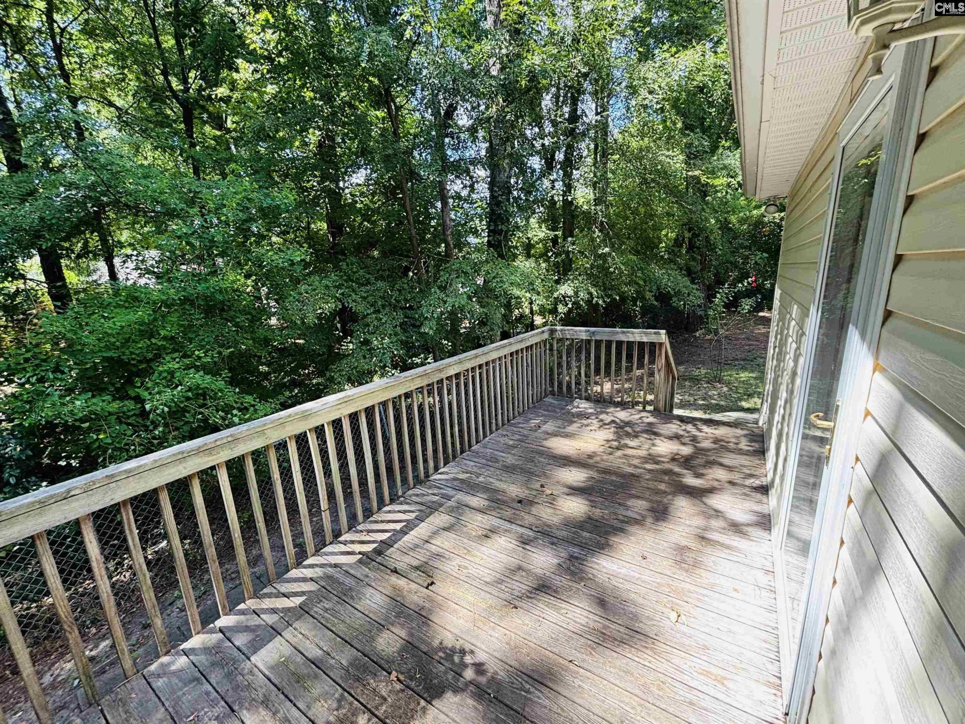 112 Grantham Court  Photo 19