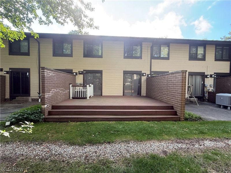 569 Bartow Lane, Richmond Heights, OH 44143 Photo 5