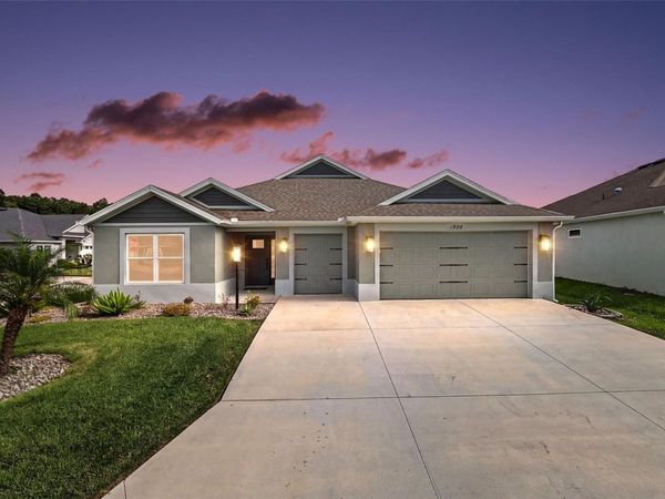 1986 OPPENHEIMER COURT , THE VILLAGES, FL 34762