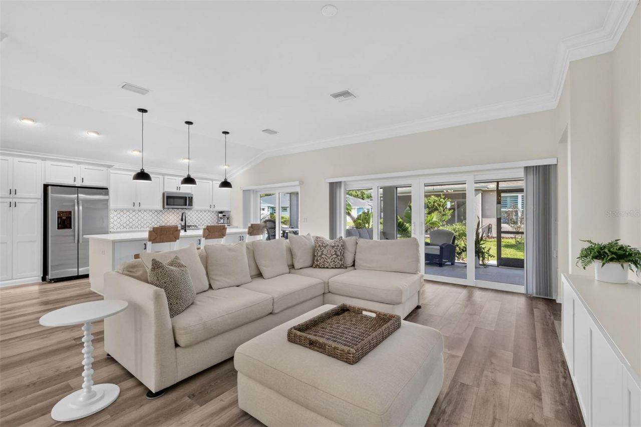 1986 Oppenheimer Court , The Villages, FL 34762 Photo