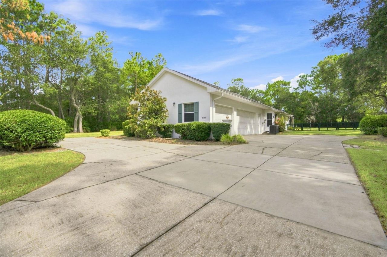 5720 N Mock Orange Drive, Beverly Hills, FL 34465 Photo