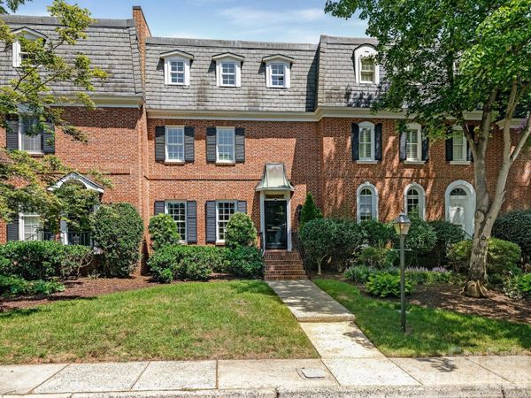 223 Perrin Place, Charlotte, NC 28207