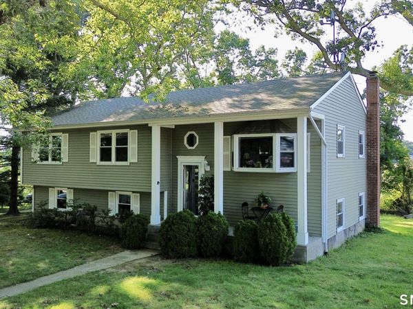 71 Knollwood, Old Saybrook, CT 06475