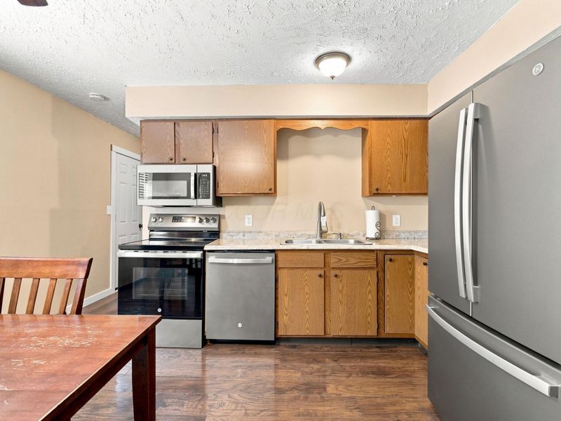 88 Berrimore Drive, Utica, OH 43080 Photo 9