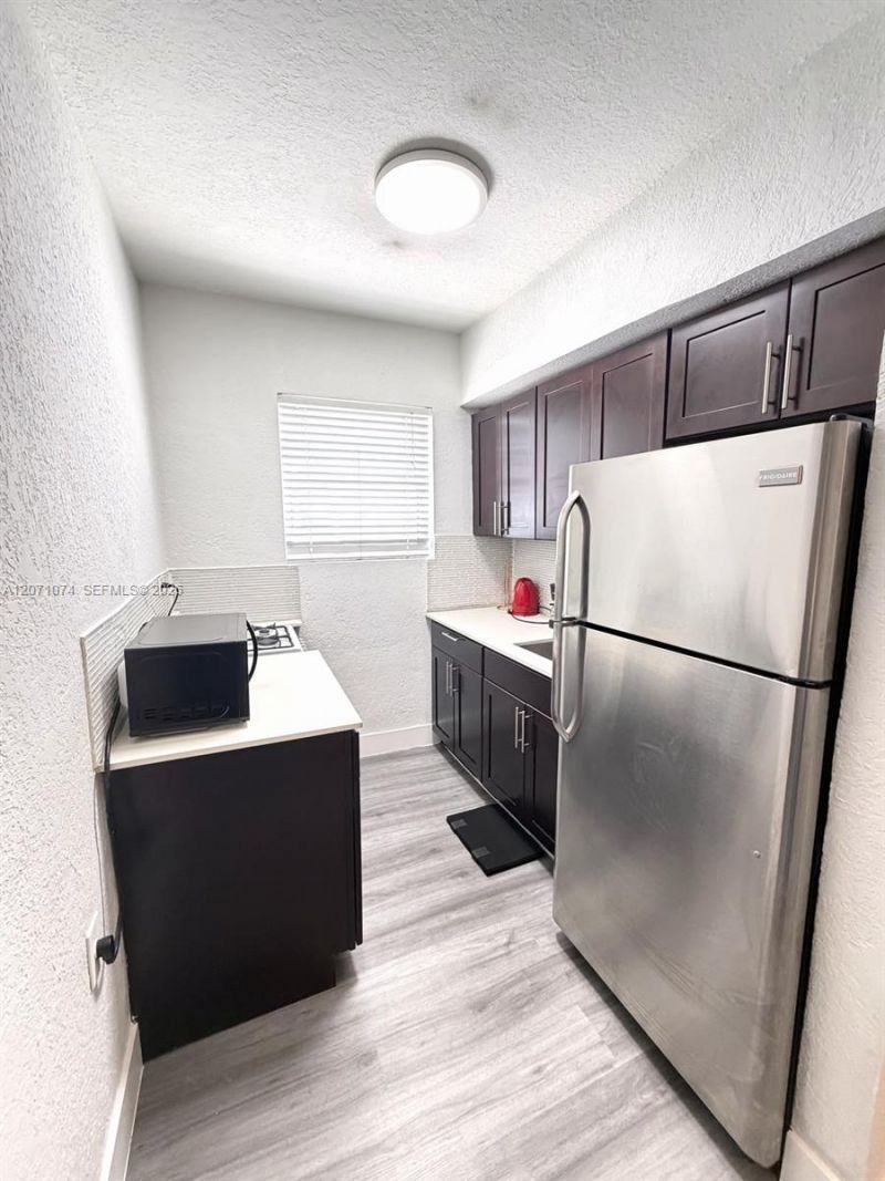 7334 Harding Ave , Unit 6, Miami Beach, FL 33141 Photo