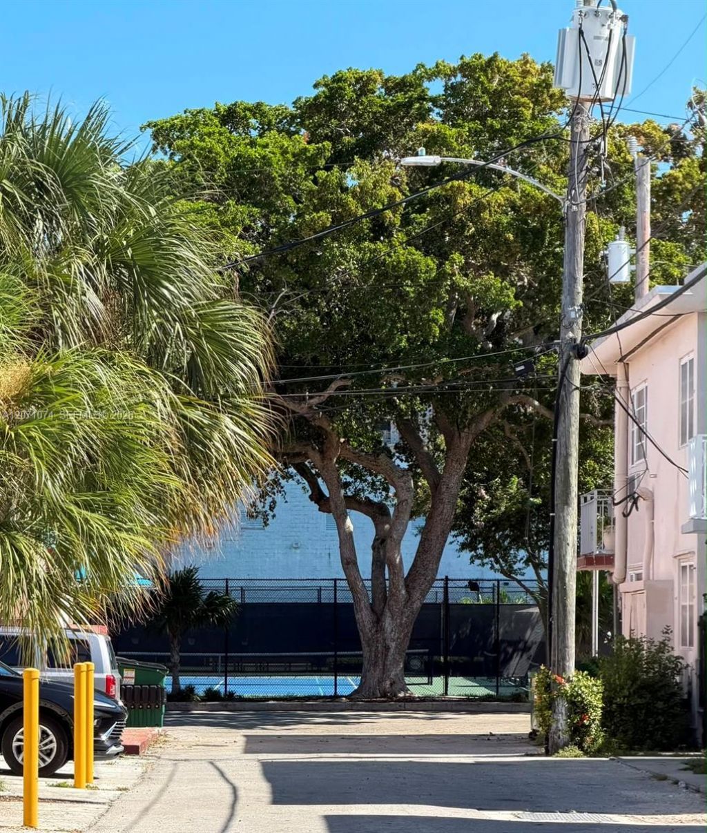 7334 Harding Ave , Unit 6, Miami Beach, FL 33141 Photo