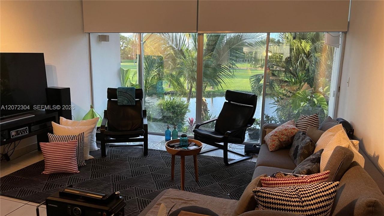 6821 Brookline Dr, Unit 6821, Hialeah, FL 33015 Photo