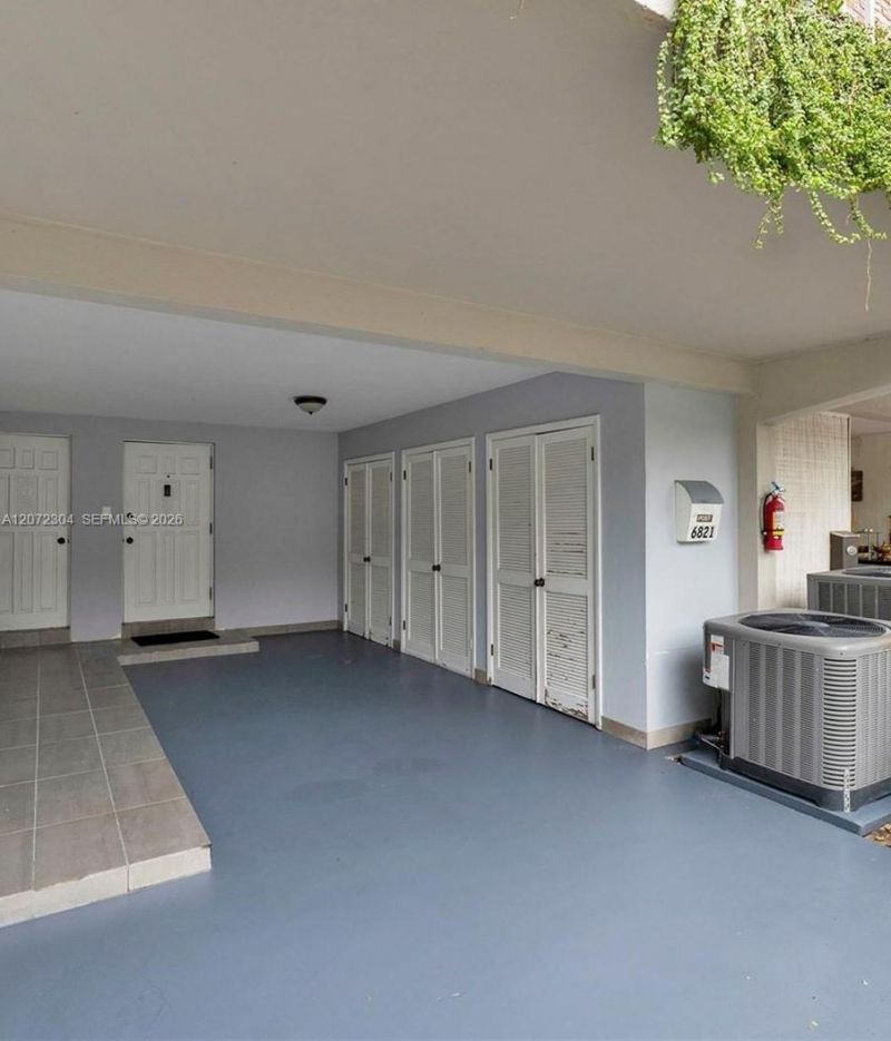 6821 Brookline Dr , Unit 6821, Hialeah, FL 33015 Photo