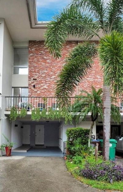 6821 Brookline Dr , Unit 6821, Hialeah, FL 33015 Photo